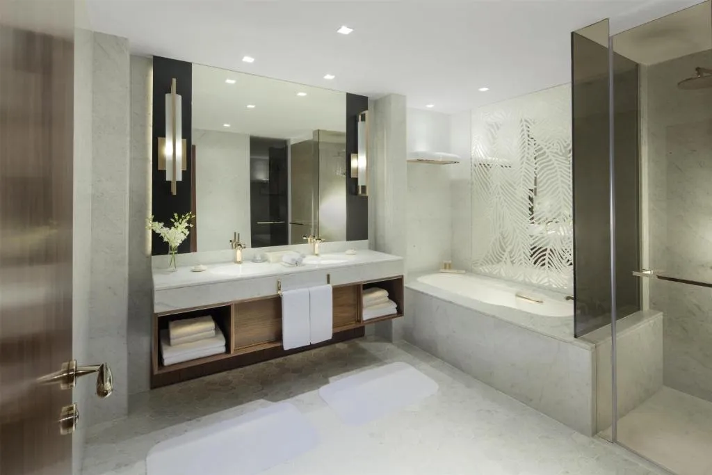 Grand Hyatt Dubai Luxury Bathroom