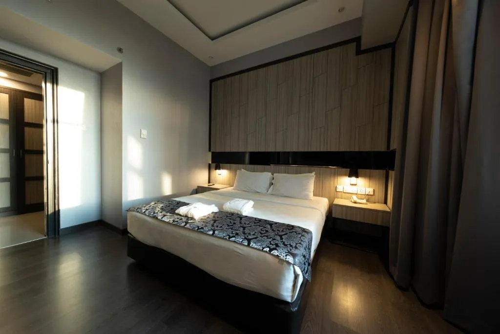 Standard Room at Grand Jatra Hotel Pekanbaru with elegant furnishings