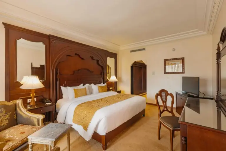 Grand Mogador Aqua Resort – Marrakech, Morocco hotel – a bathroom with a tub and a sink and a mirror at Grand Mogador Aqua Resort in Marrakech