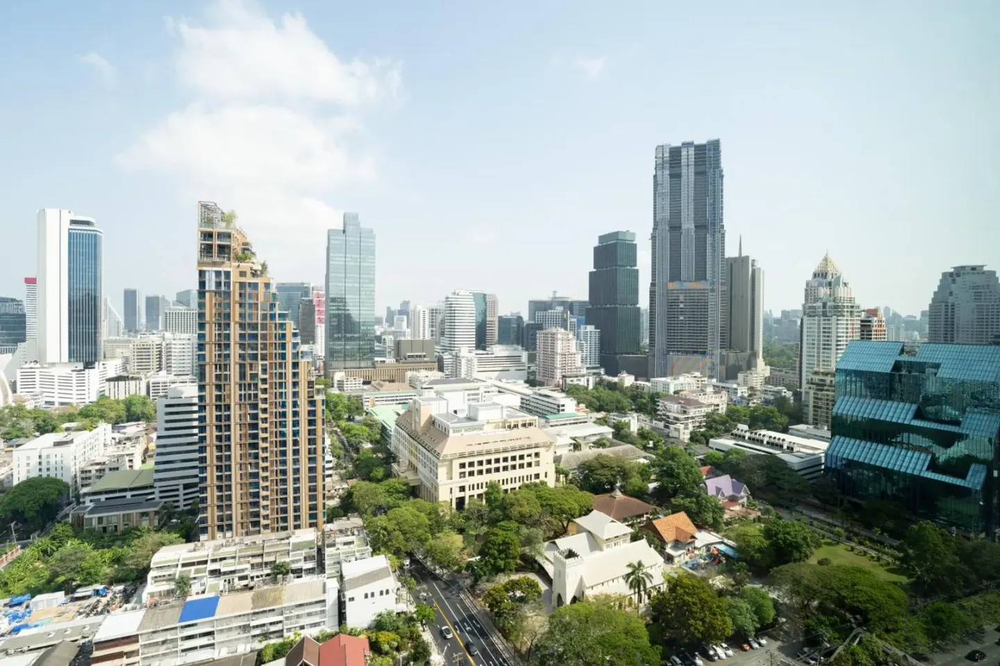 Modernes Zimmer im Grand Nikko Bangkok Sathorn