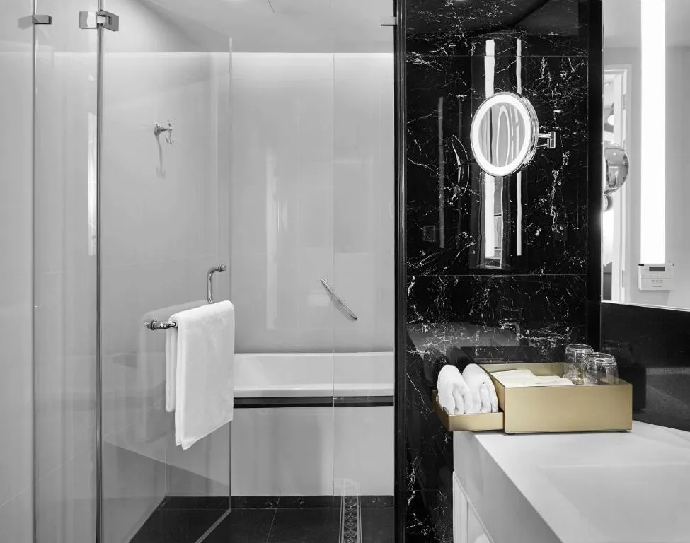 Elegant shower area at Grande Centre Point Sukhumvit 55 Thong Lo in Bangkok
