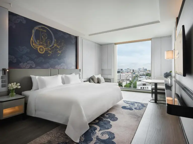 Grande Centre Point Surawong Bangkok deluxe room