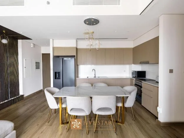 Essbereich im Grande Signature Residences in Dubai