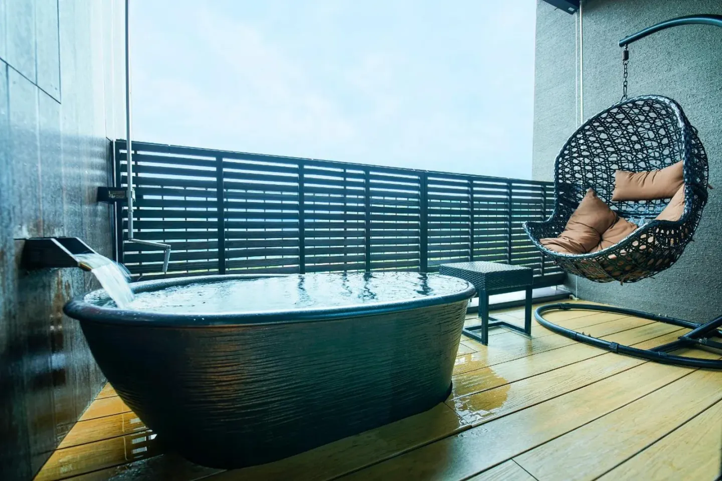 Private hot spring bath at Hakone Kowakien Tenyu