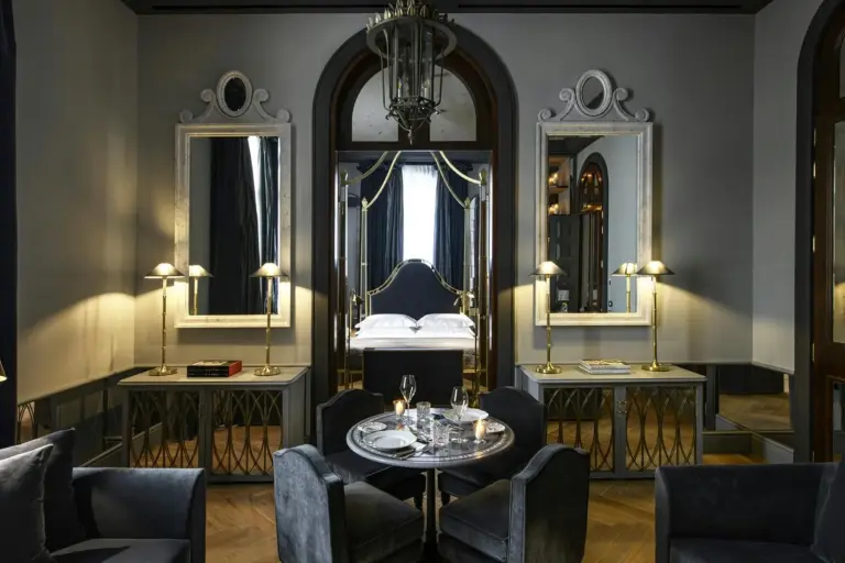 Helvetia&Bristol Firenze – Starhotels Collezione luxuriöser Wohnbereich der Suite