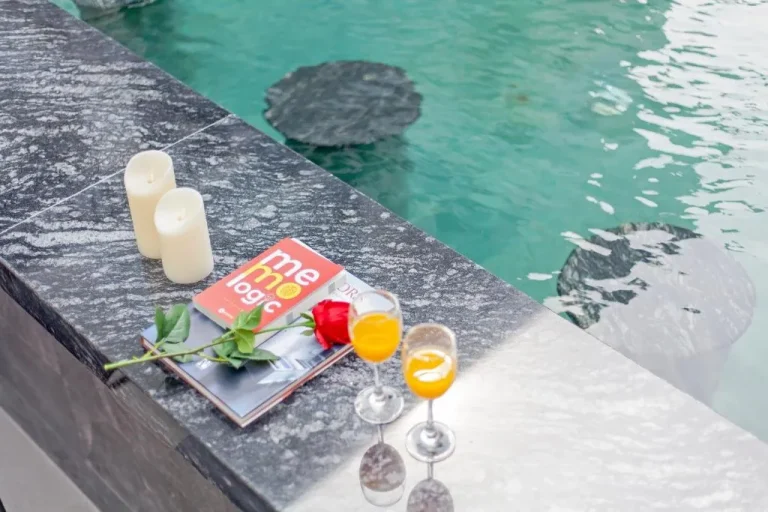Hi At Home Villa 5 drinks by the poolside