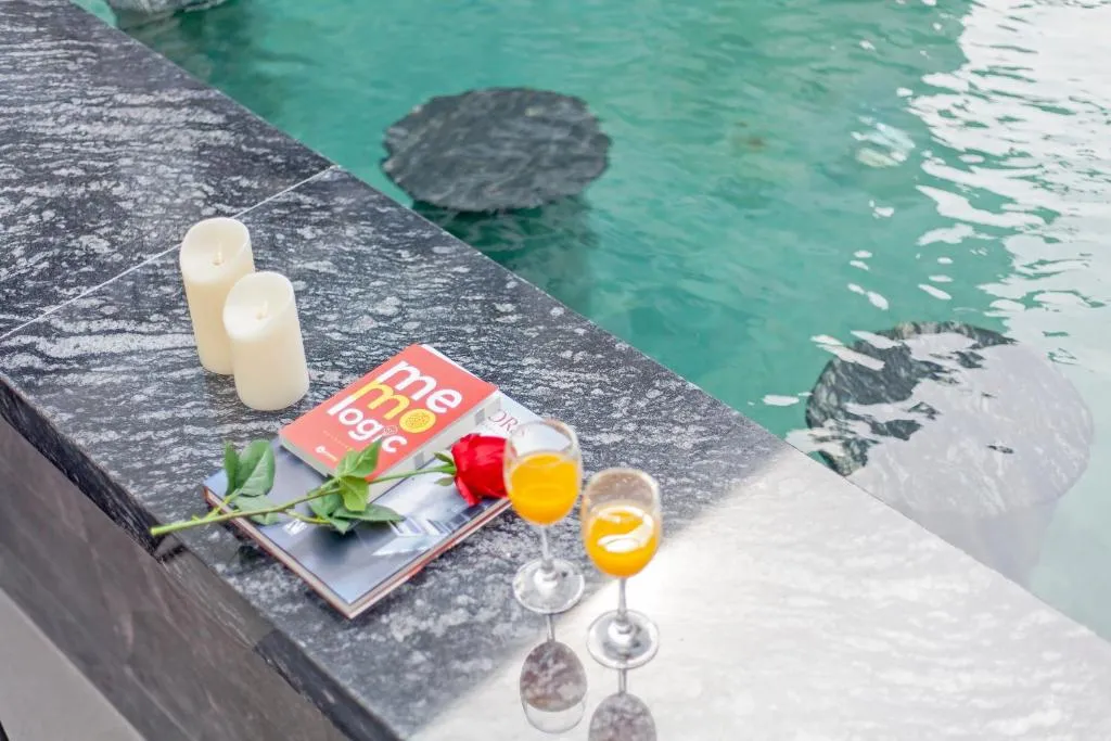 Hi At Home Villa 5 drinks by the poolside