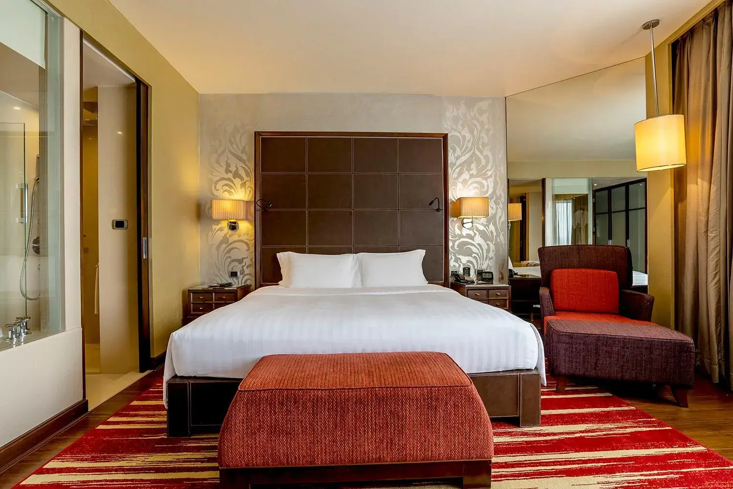 Elegant guest room at Hilton Bangkok Grande Asoke with modern furnishings