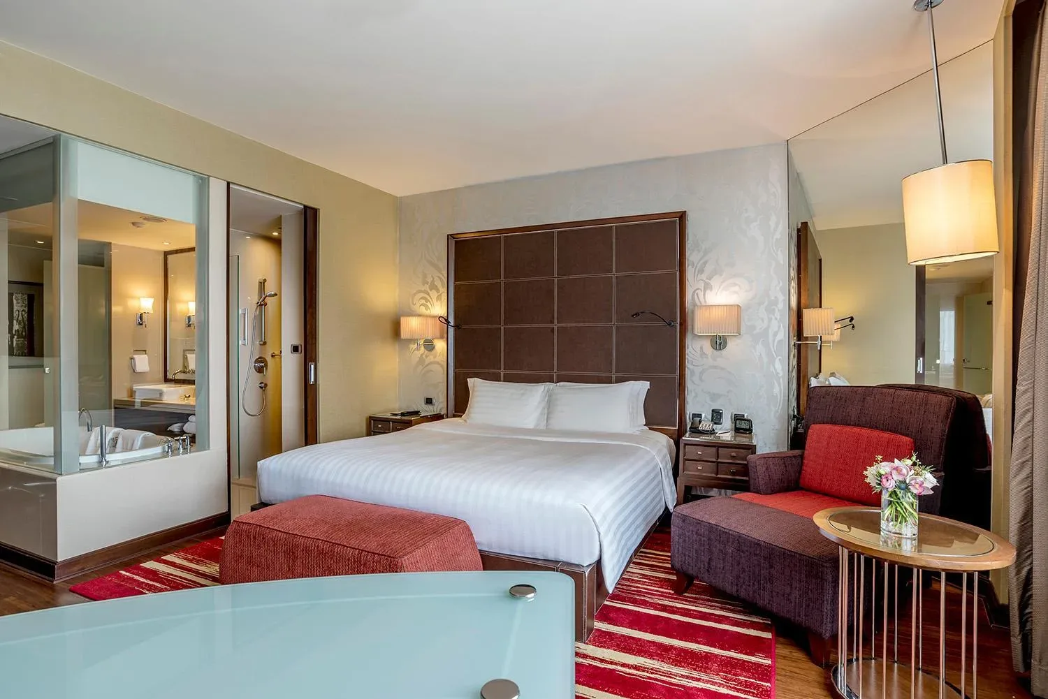Modern Guest Room