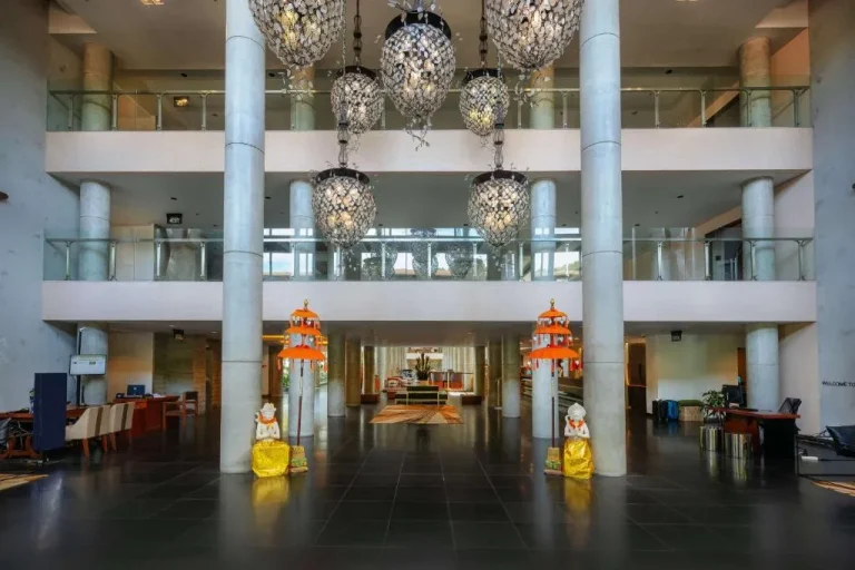 Hilton Garden Inn Bali Ngurah Rai Airport spacious lobby with art decor