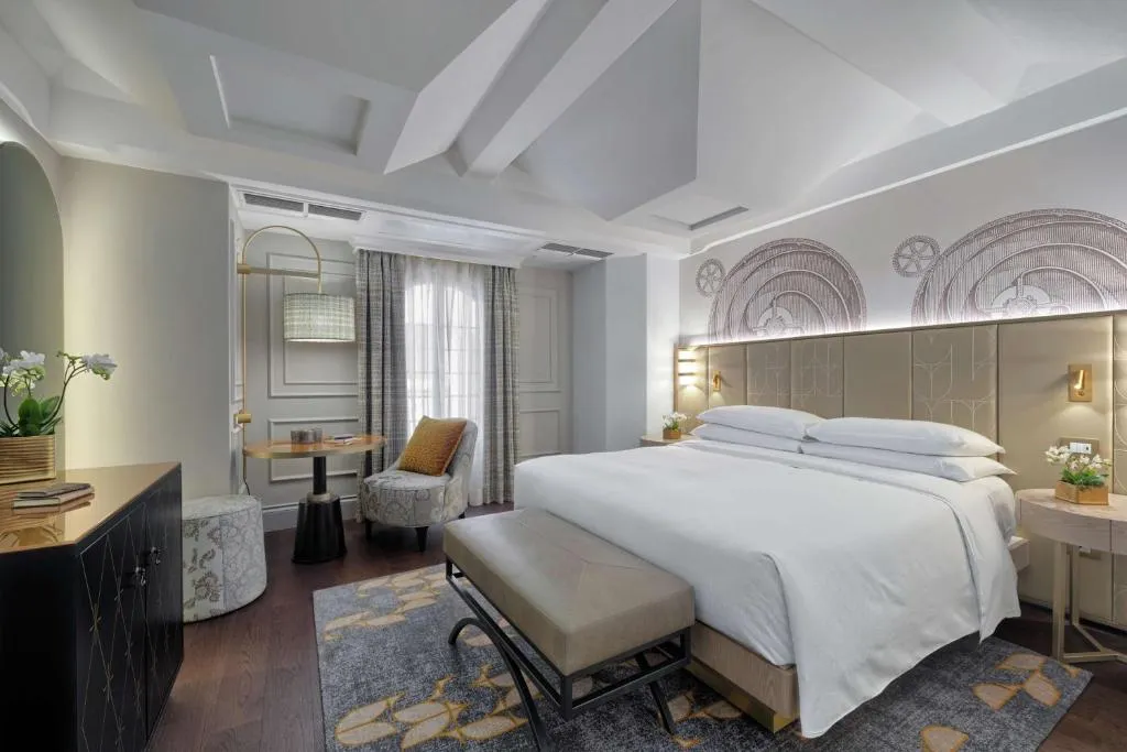 Habitación moderna en Hilton Molino Stucky Venecia