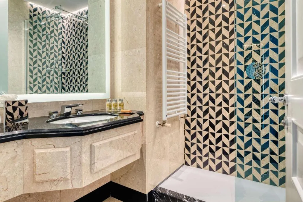 Baño elegante en Hilton Molino Stucky Venice
