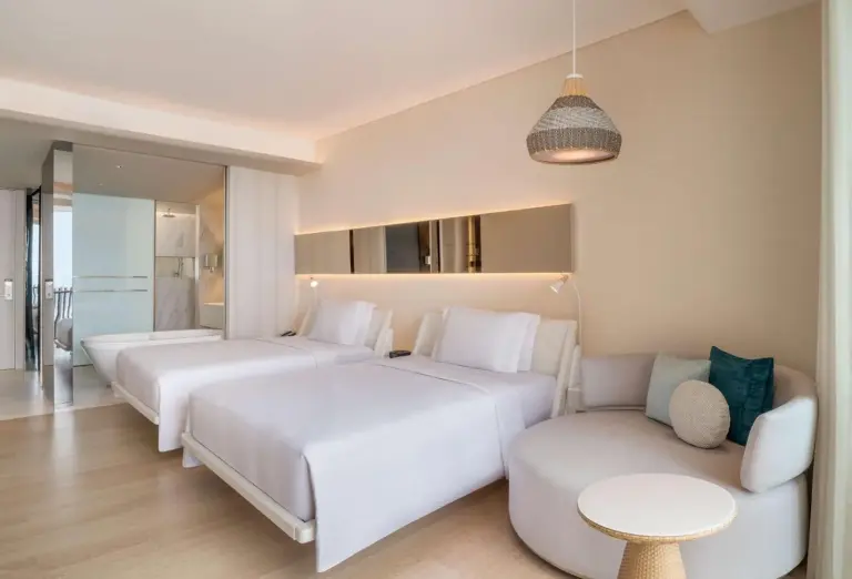 Hilton Pattaya family room with modern decor
