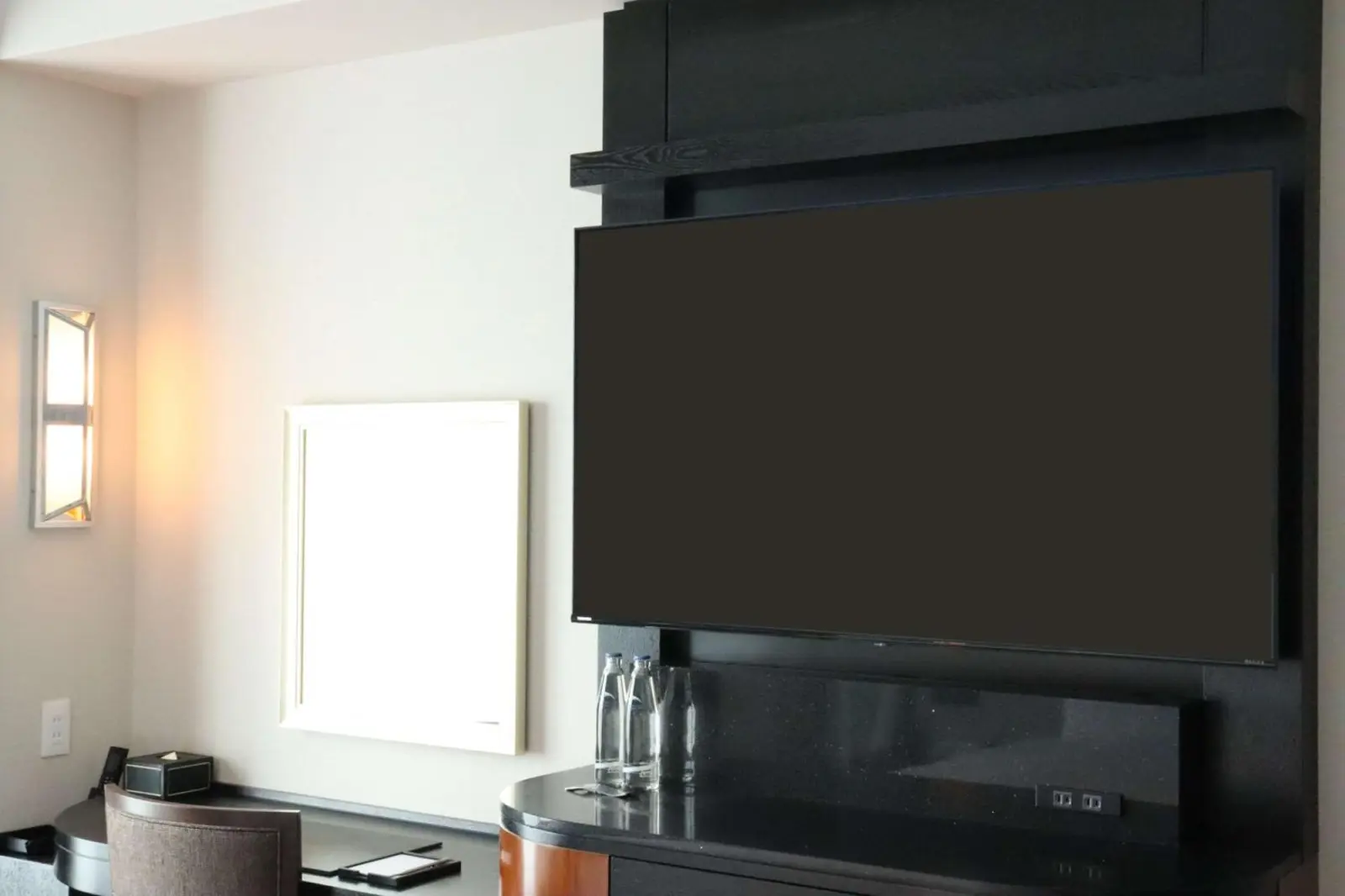 Configuración de televisión en la habitación del Hilton Yokohama