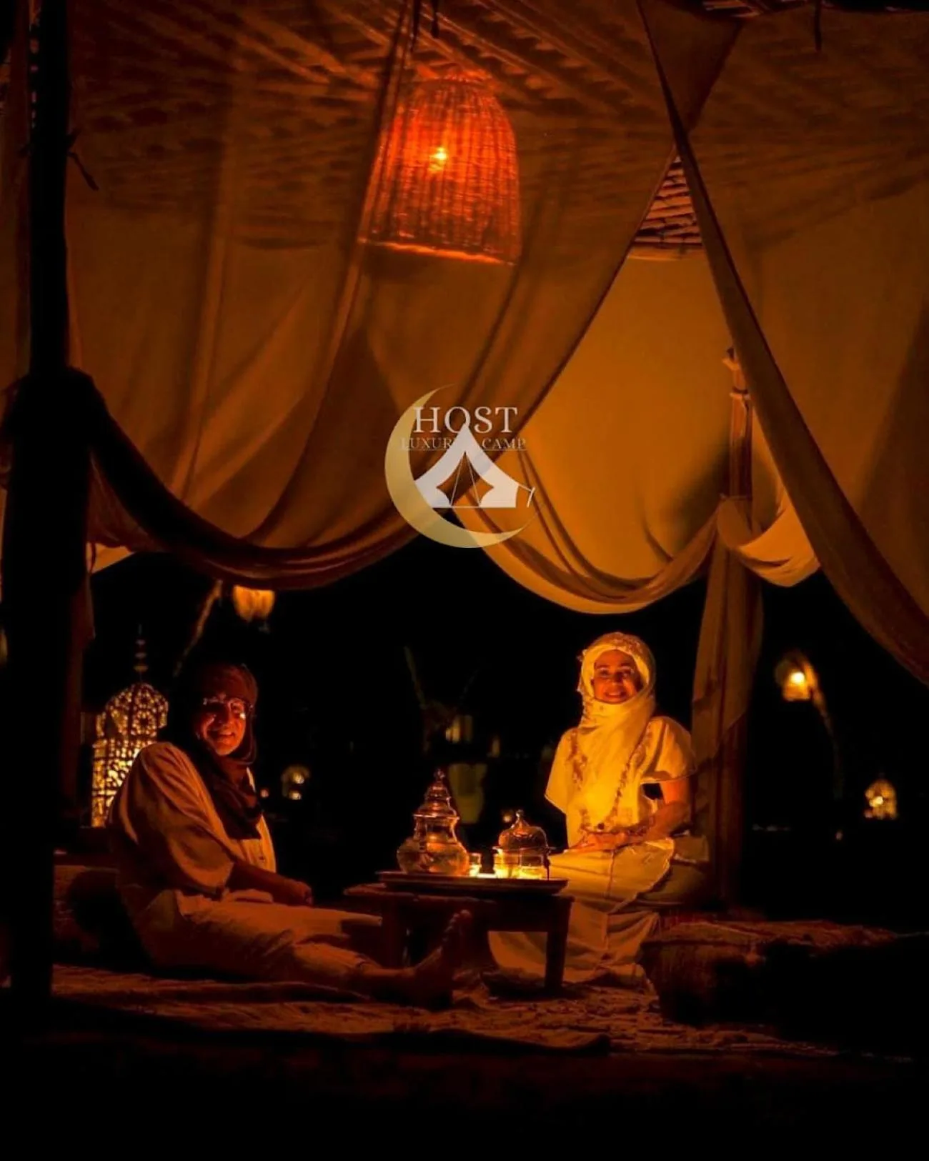 Acogedor montaje vespertino en Host Luxury Camp en Merzouga
