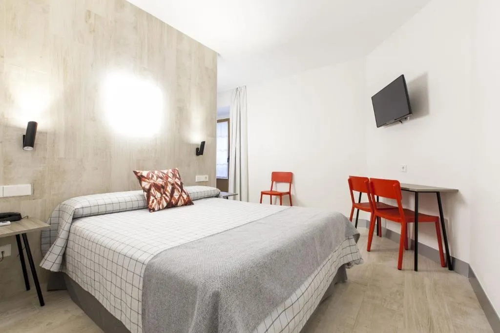 Double Room at Hostal Castilla II Puerta del Sol in Madrid