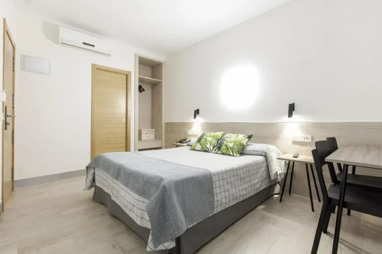 Double Room at Hostal Castilla II Puerta del Sol in Madrid