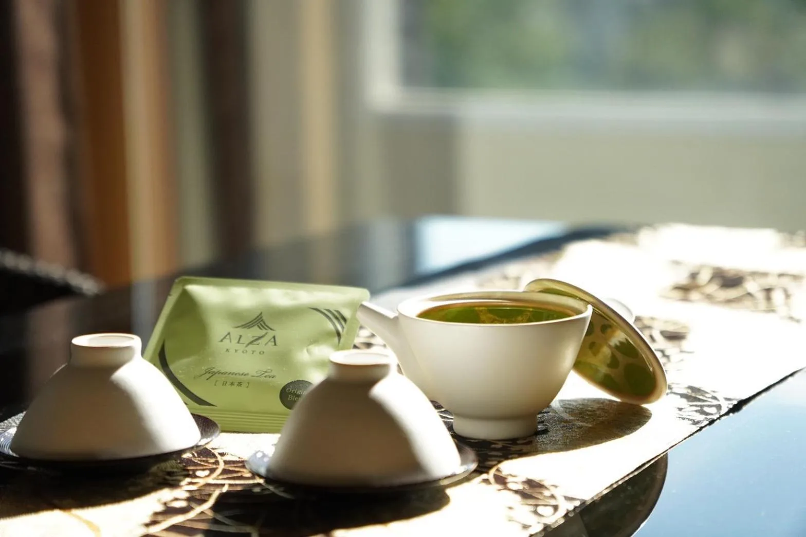 Servicio de té japonés en Hotel Alza Kyoto