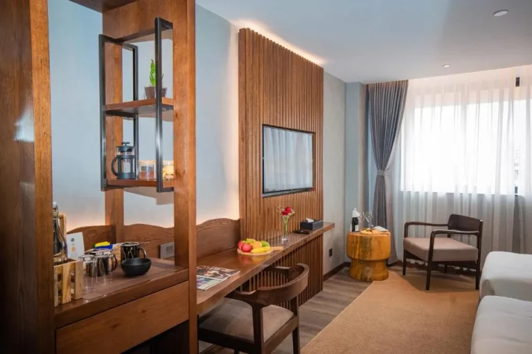 Intérieur d'une chambre Premier à l'Hôtel Barahi Kathmandu