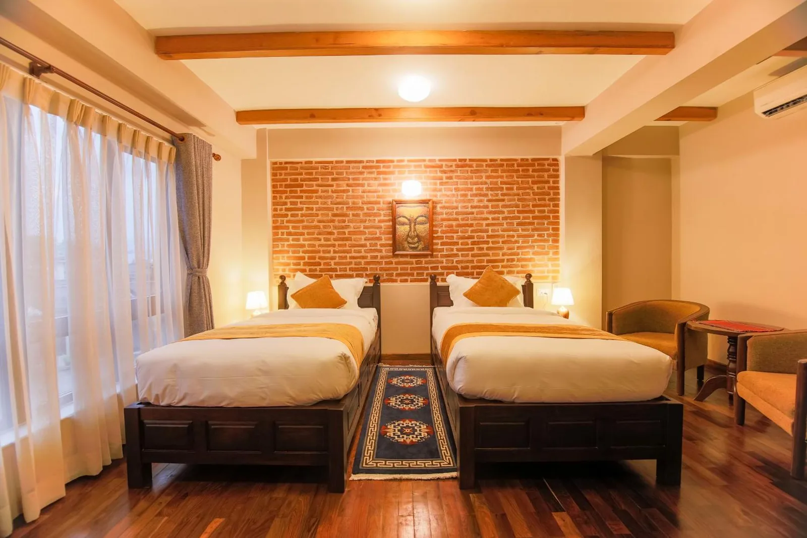 Gästezimmer mit zwei Betten im Hotel Bhadgaon in Bhaktapur