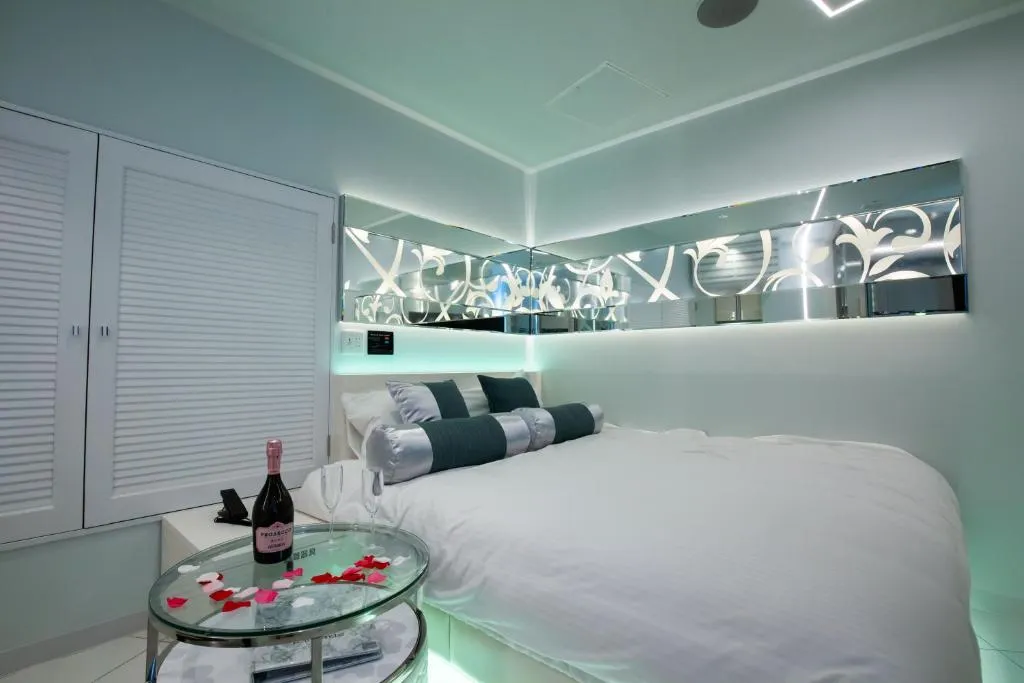 Habitación de temática verde en Hotel Blanche, Tokio