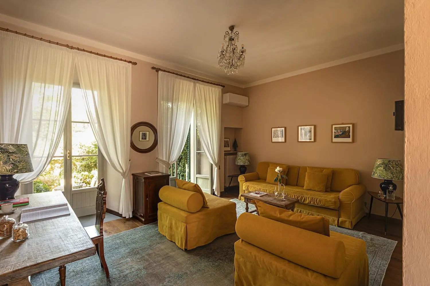 Cozy living room at Hotel Certosa Di Maggiano, Siena