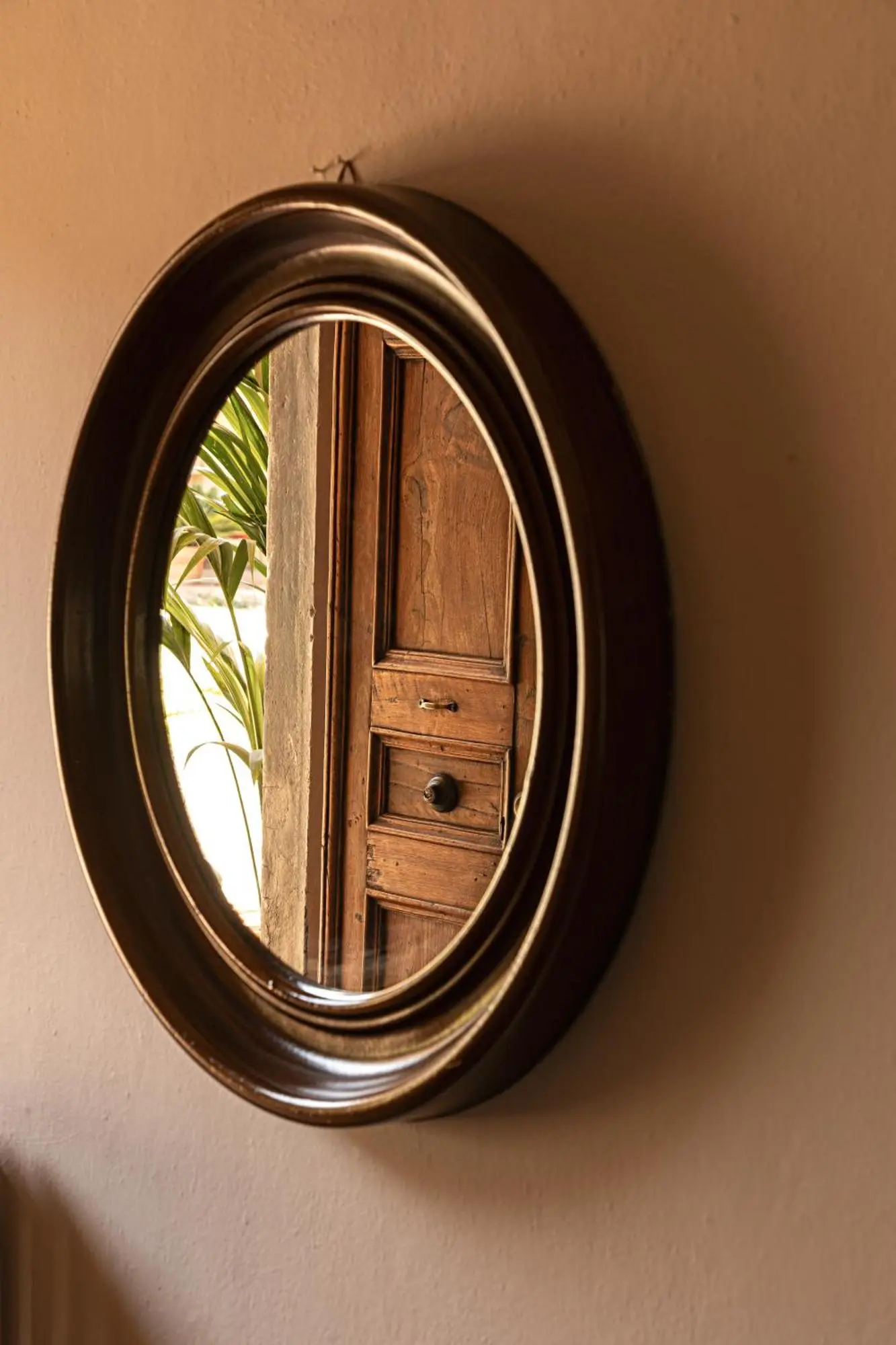 Decorative mirror at Hotel Certosa Di Maggiano, Siena
