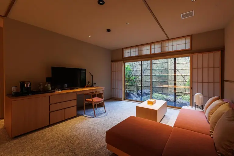 Cozy Guest Room