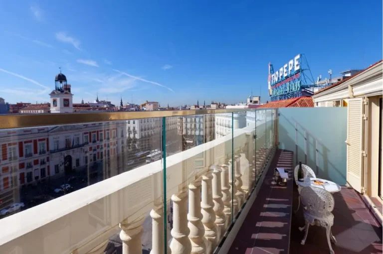 Vista desde el balcón del Hotel Europa en Madrid