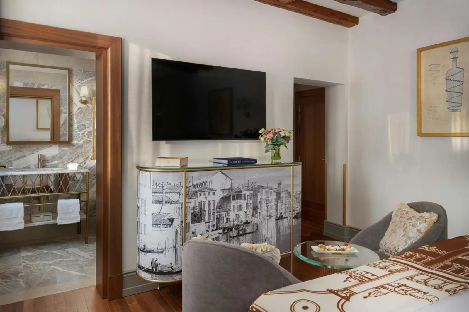 Chambre d'hôte avec vue sur la salle de bain à l'Hotel Gabrielli Venezia - Starhotels Collezione