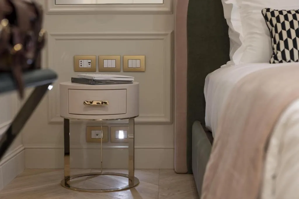 Nightstand with modern design at Hotel La Gemma in Florence