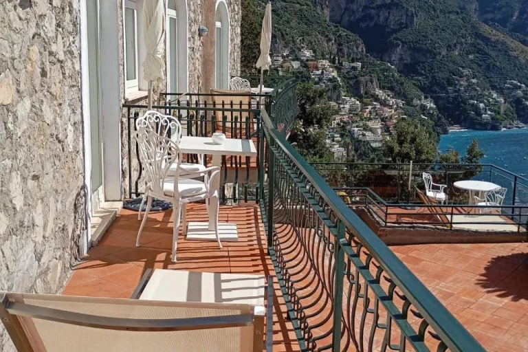 Balcony area at Hotel Le Agavi with a beautiful view