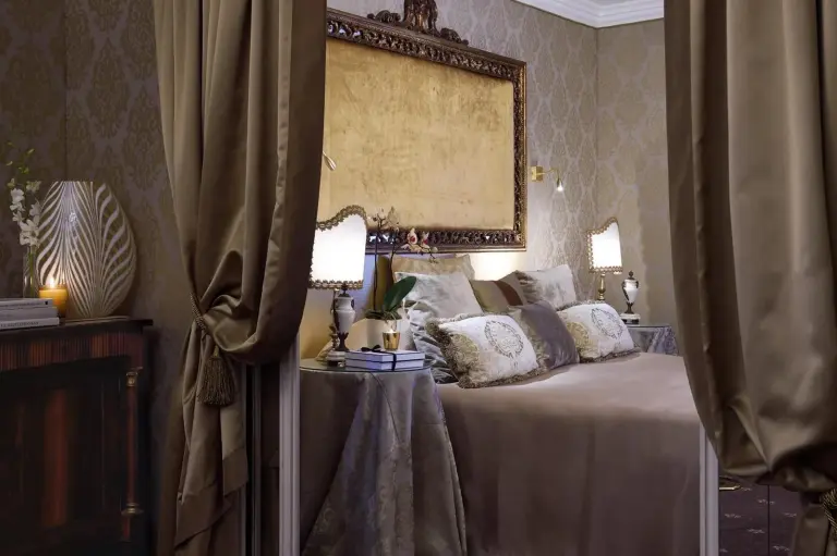 Suite de chambre charmante au Hotel Metropole Venezia