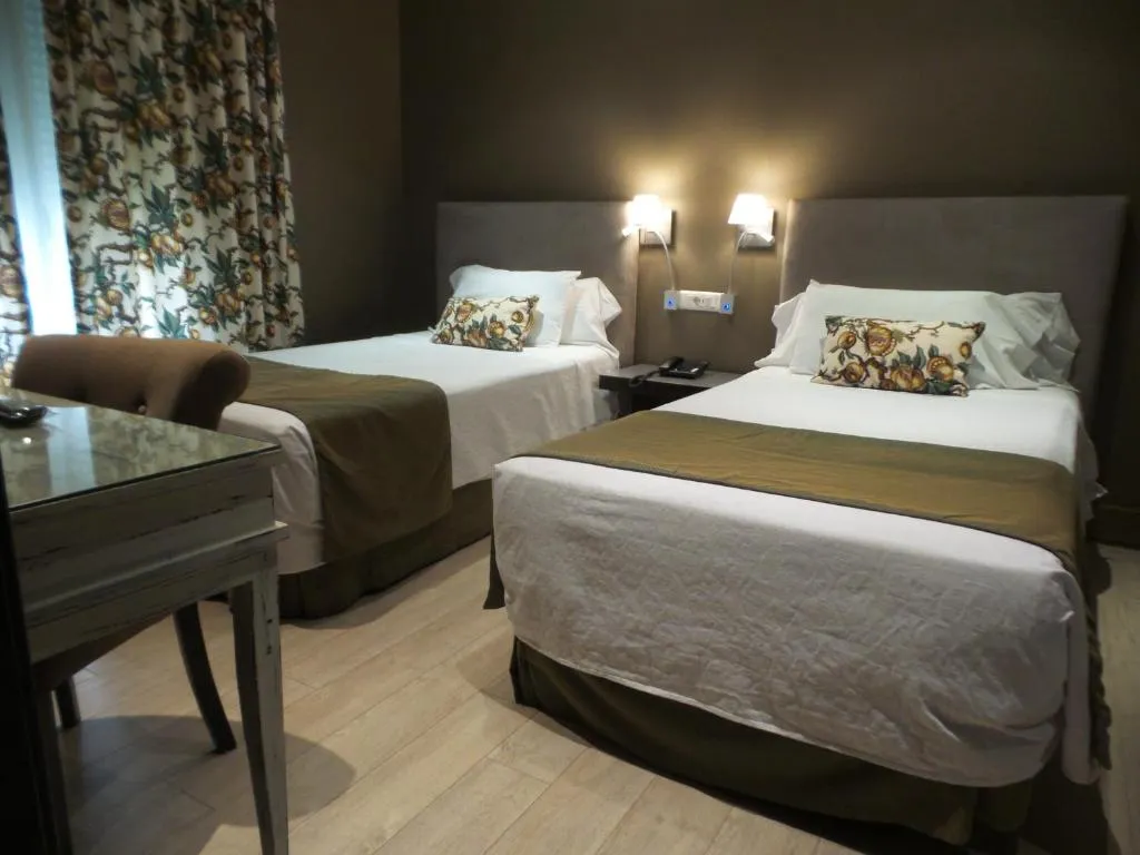 Another view of twin room at Hotel Moderno Puerta del Sol in Madrid
