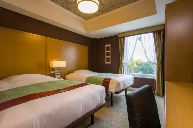 Habitación compacta en Hotel Monterey Akasaka, Tokio