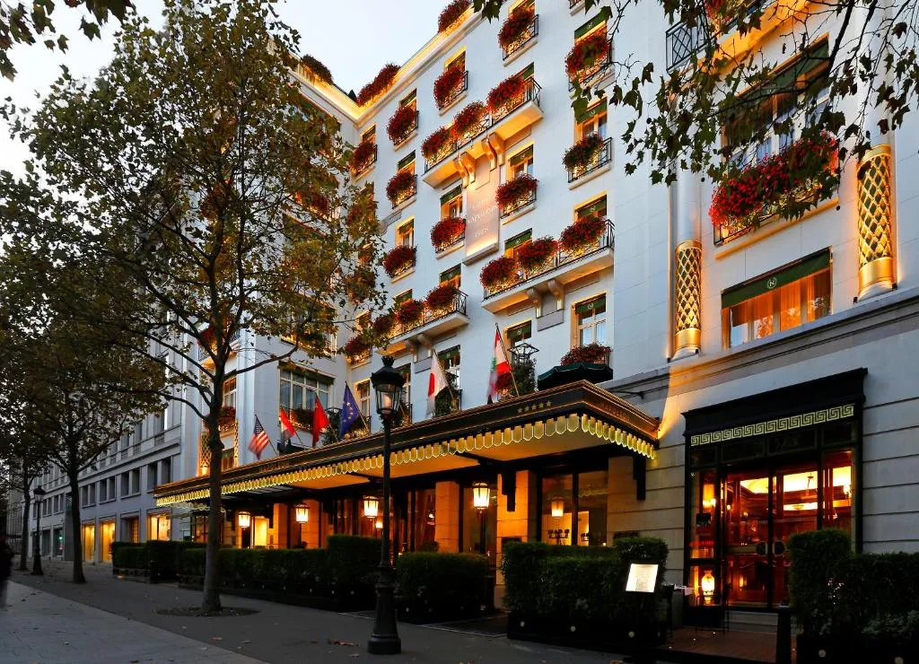 Exterior view of Hôtel Napoleon Paris