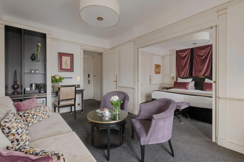 Junior suite at Hôtel Napoleon Paris