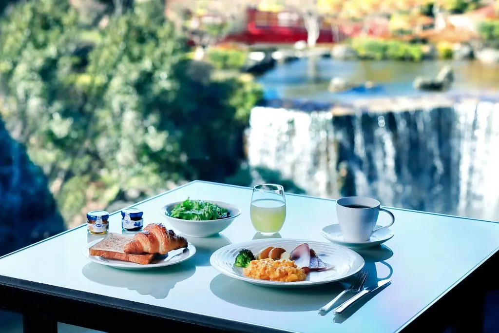 Breakfast with a view at Hotel New Otani Tokyo The Main
