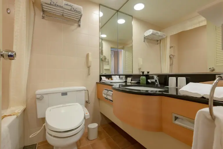 Instalaciones del baño en Hotel Okura Fukuoka