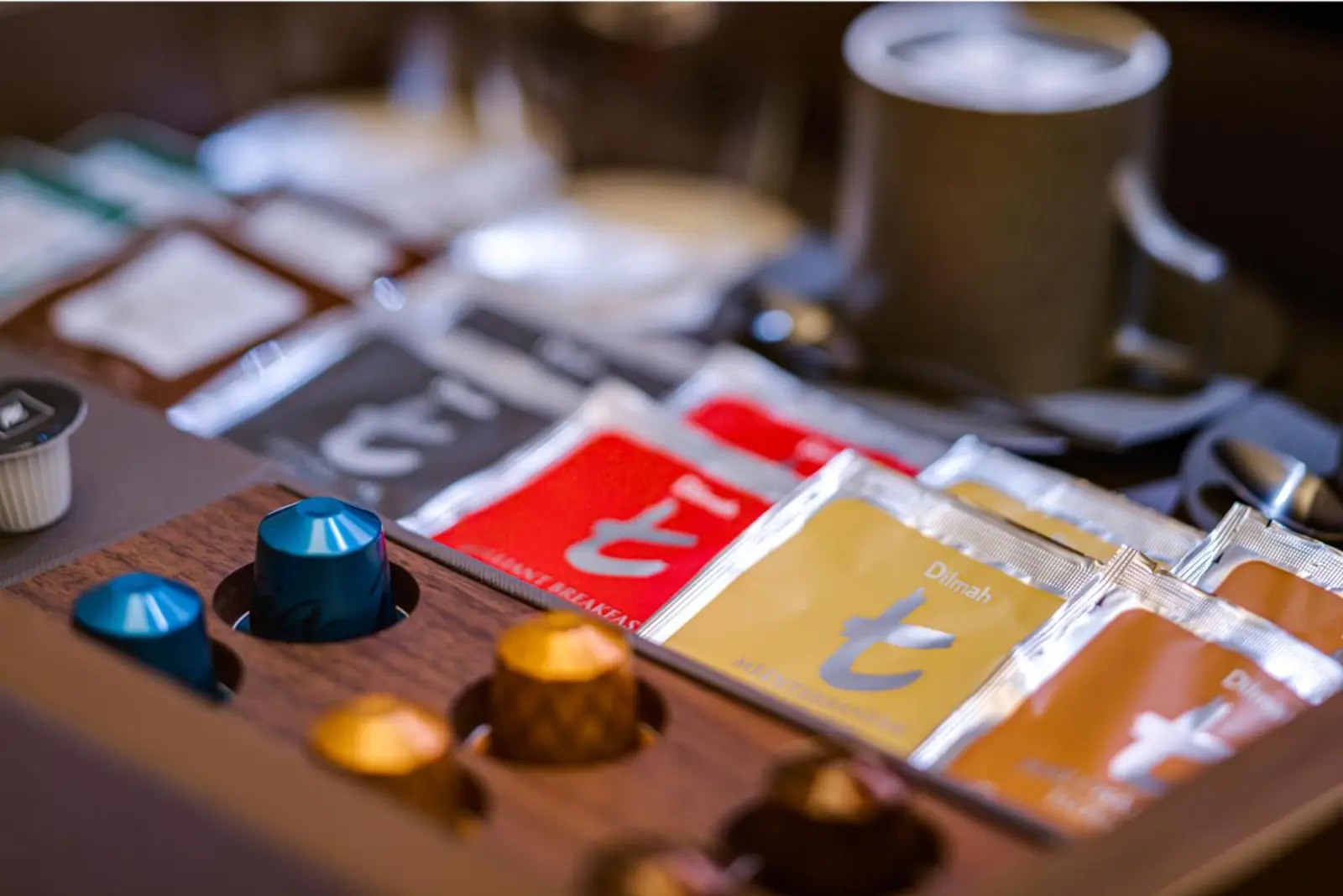 Vielfalt an Kaffee- und Teesorten im Hotel Okura Kyoto Okazaki Bettei