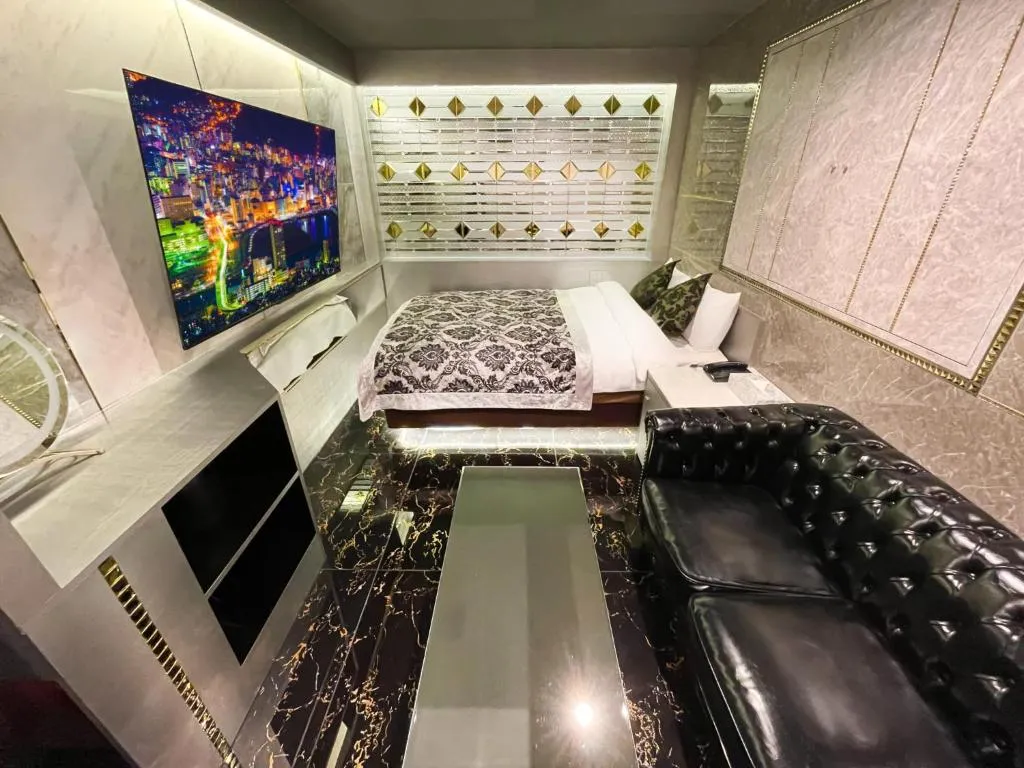 Guest room at Hotel Rocks in Tokyo with modern amenities
