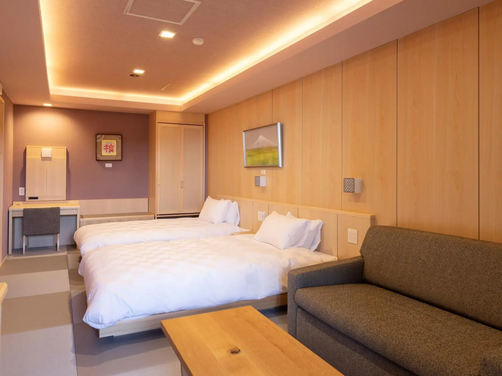 Habitación doble elegante con zona de estar en el Hotel Shikinoyakata Hakone Ashinoko
