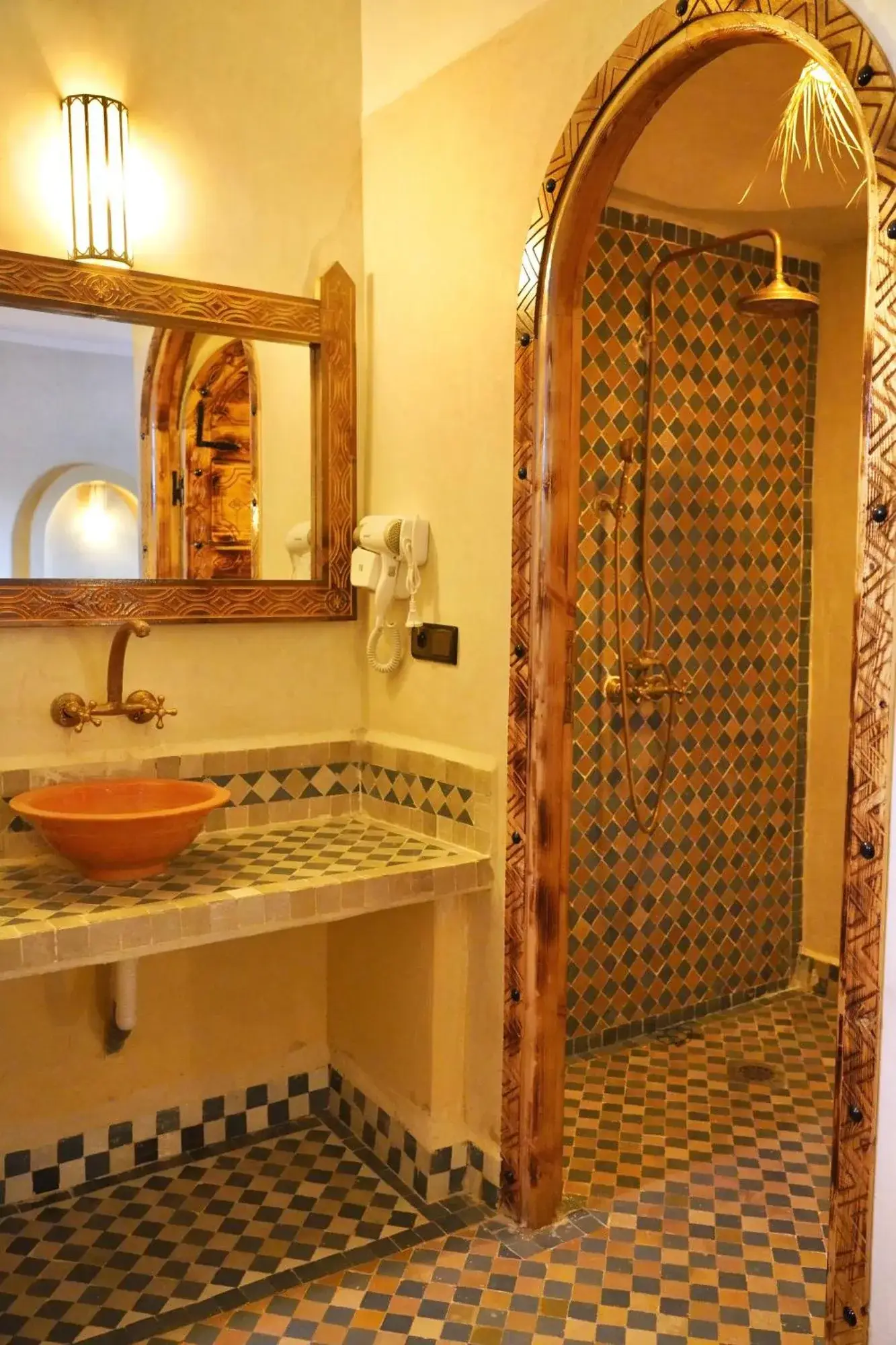 Shower room in Hotel Sunset Palace, Merzouga