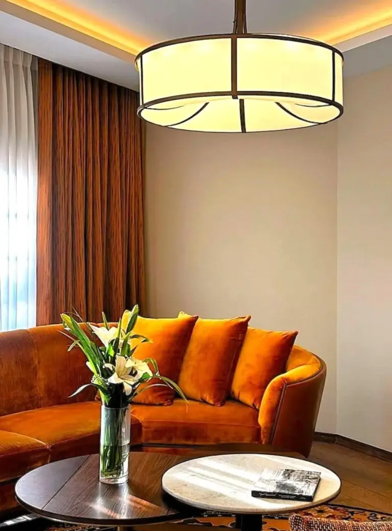Living area in Hotel Yak & Yeti, Kathmandu