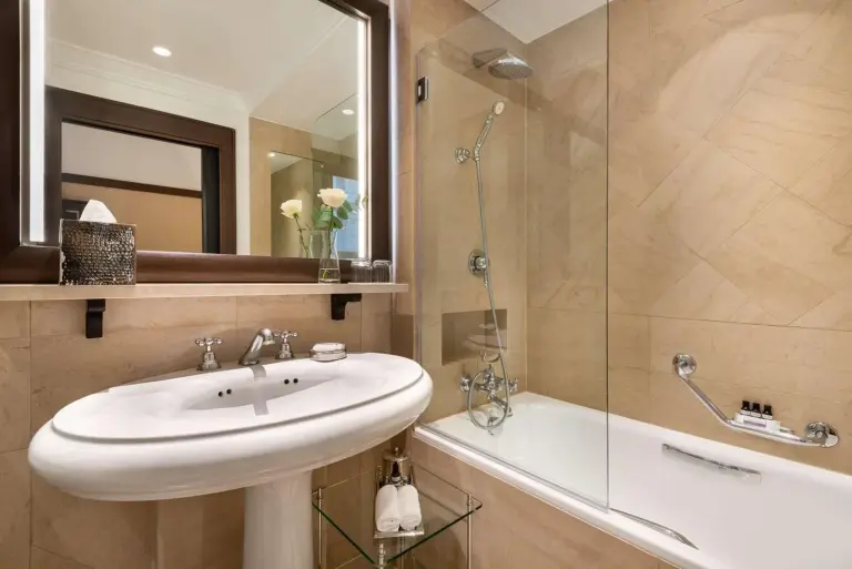 Baño en Hyatt Paris Madeleine