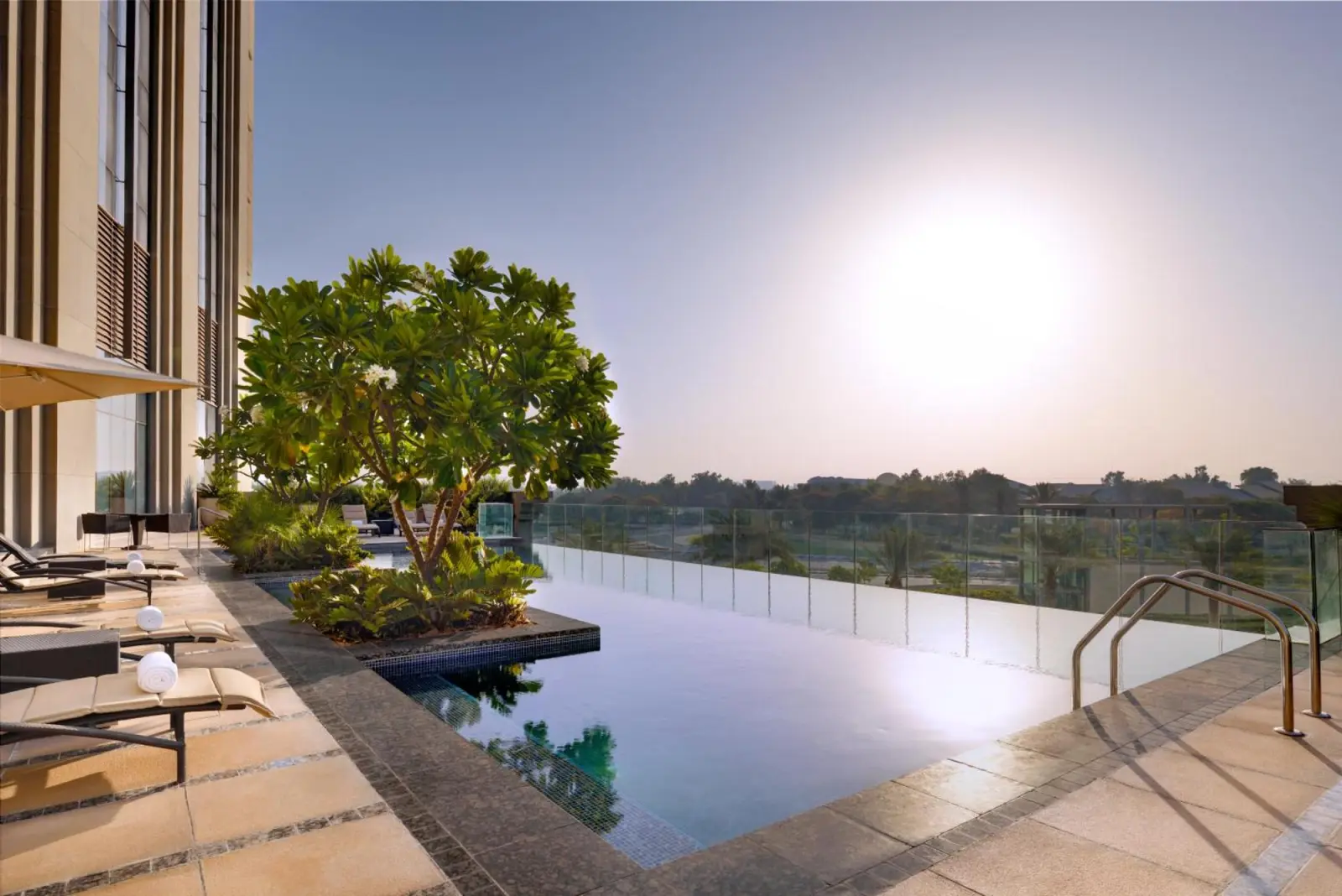 Infinity pool en Hyatt Regency Creek Heights Residences en Dubái