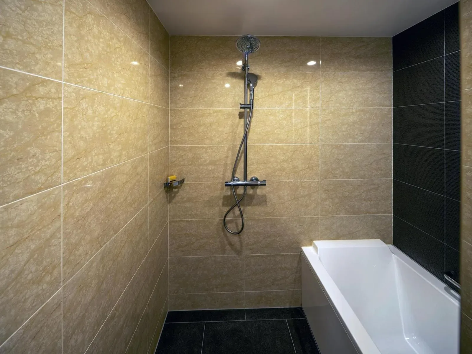 Badezimmer im Hyatt Regency Naha, Okinawa