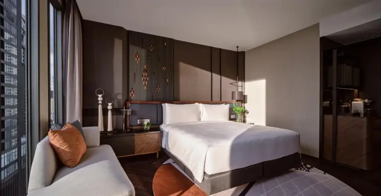 Habitación cómoda en InterContinental Bangkok Sukhumvit, IHG en Bangkok