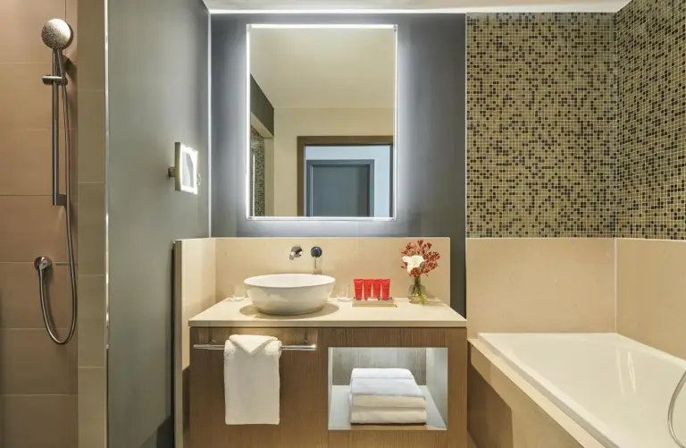 Modern Bathroom