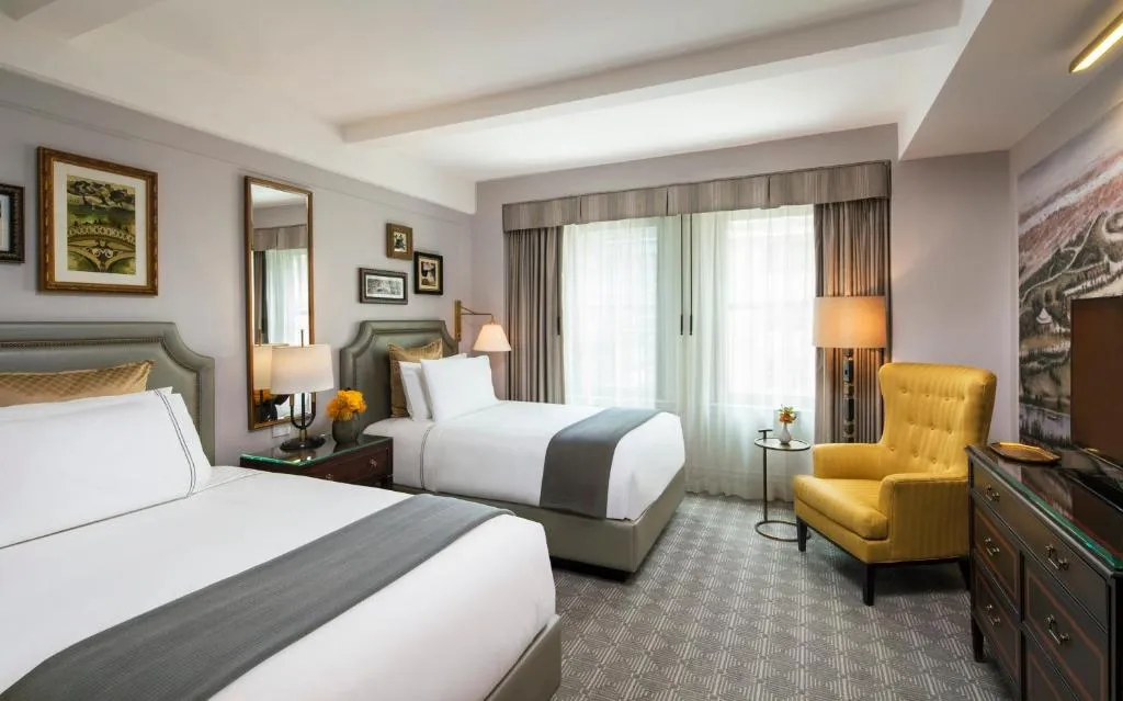 Habitación espaciosa en el InterContinental New York Barclay Hotel